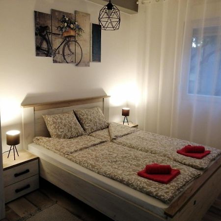 Apartman Petres Sombor Eksteriør bilde