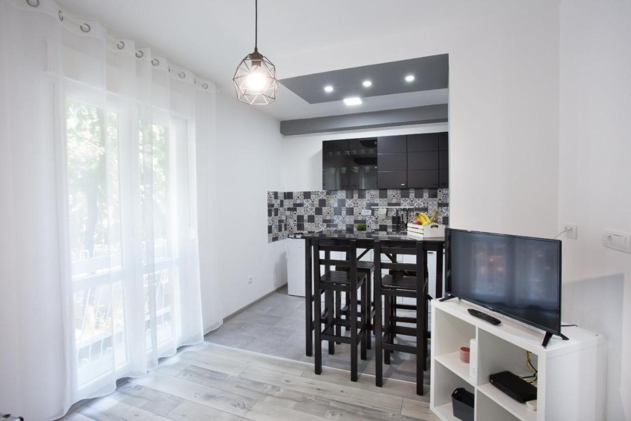 Apartman Petres Sombor Eksteriør bilde