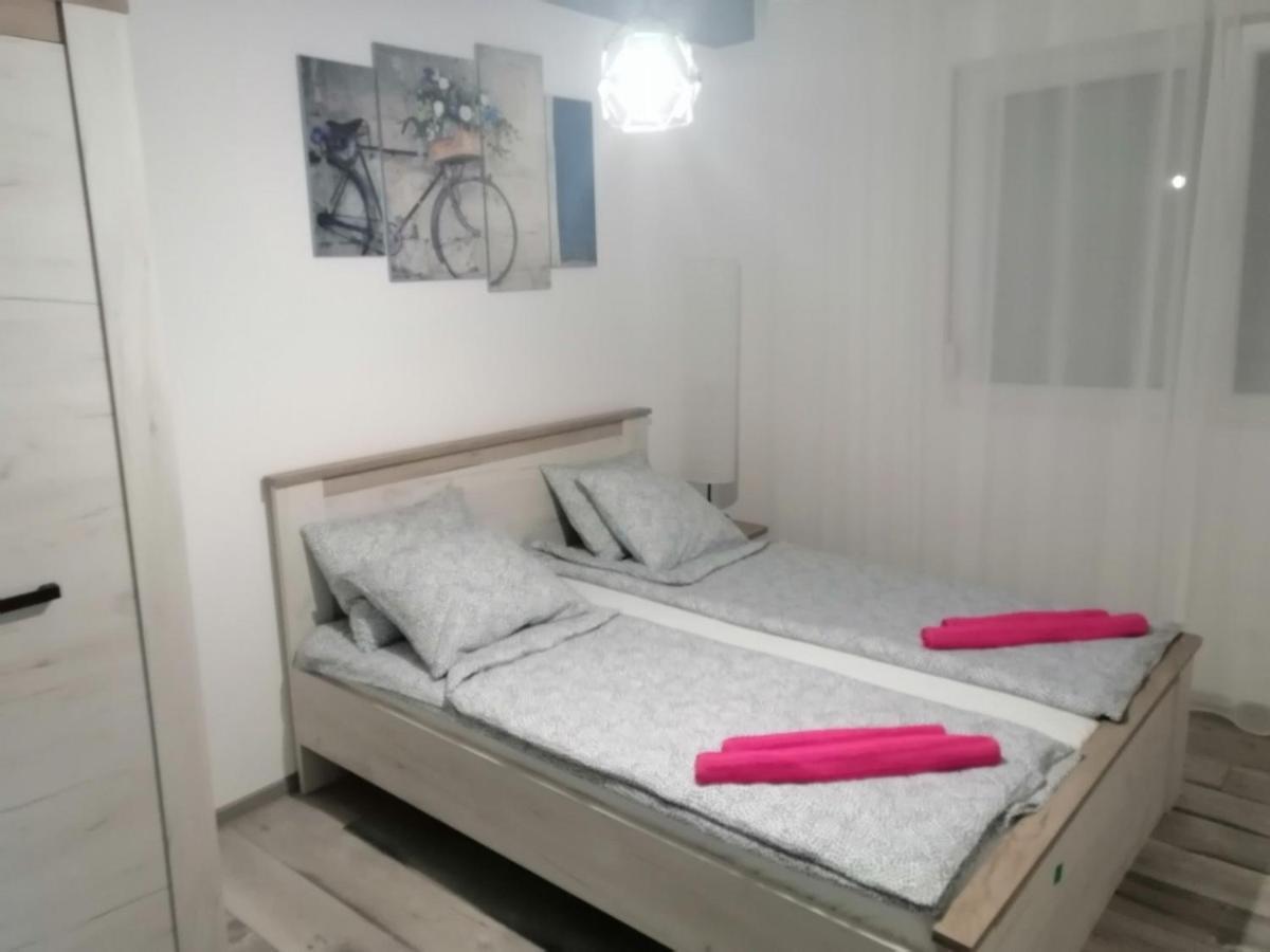 Apartman Petres Sombor Eksteriør bilde