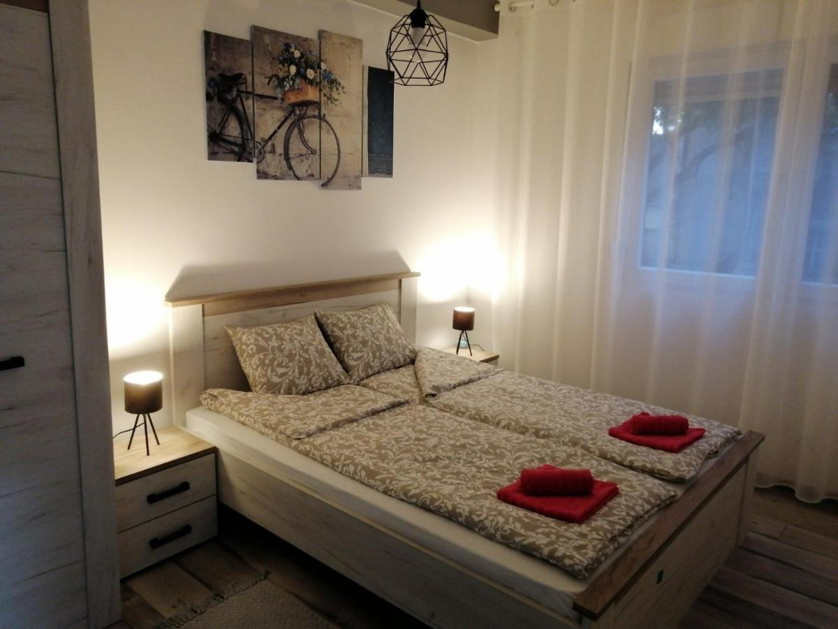 Apartman Petres Sombor Eksteriør bilde