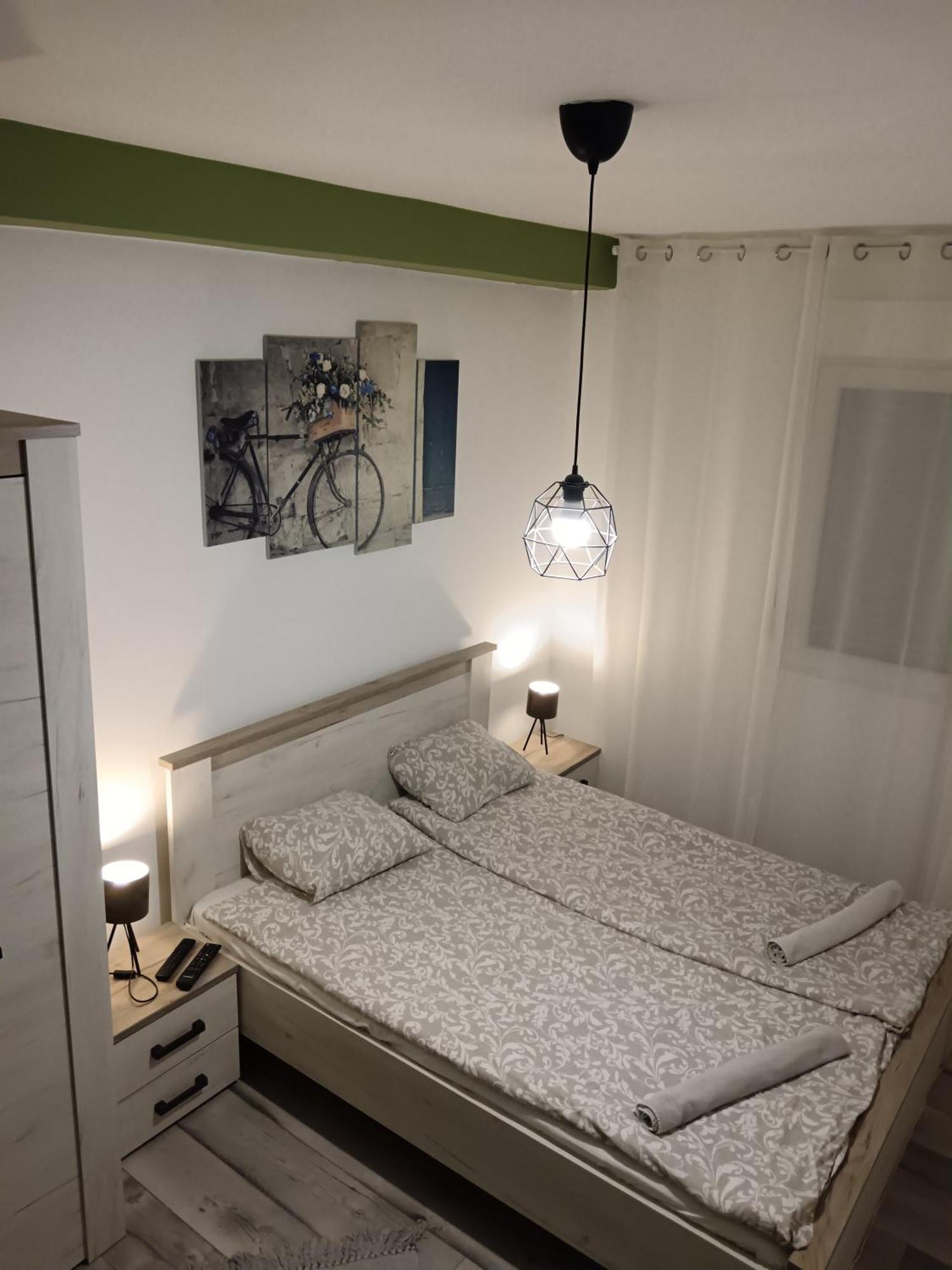 Apartman Petres Sombor Eksteriør bilde